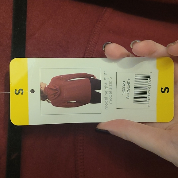 Burgundy hoodie - Picture 4 of 4